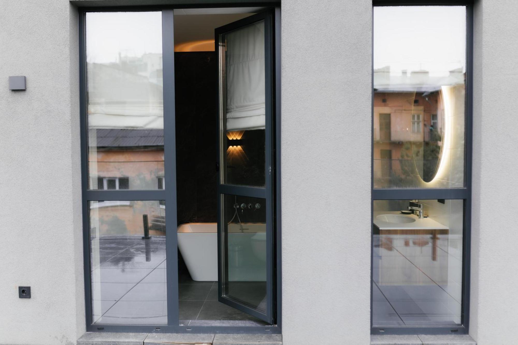 Select Hotel Lviv Luaran gambar